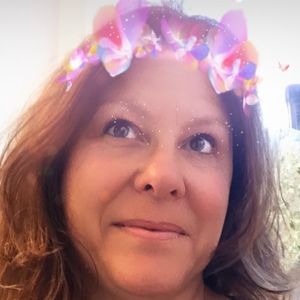 Meet your Posher, Suzanne